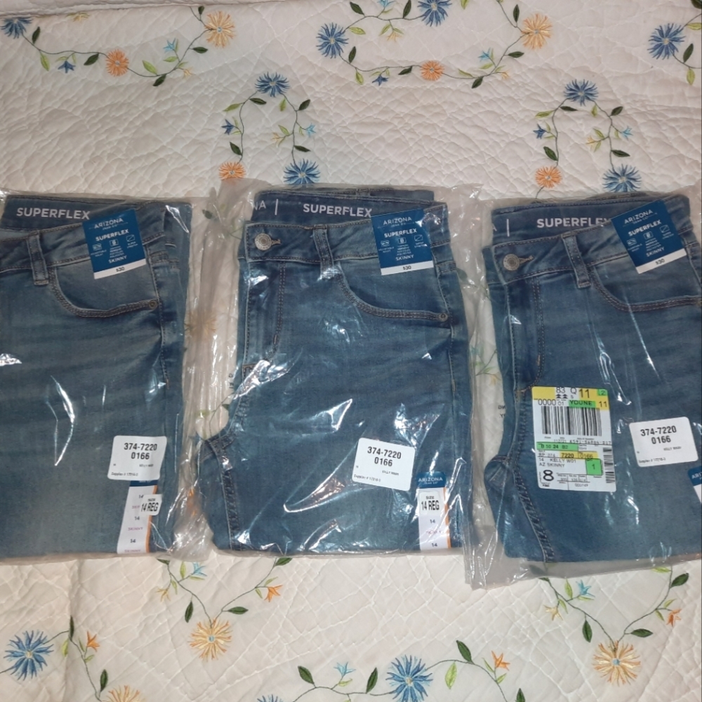 COPY - 🆕️ Girls Arizona Jeans, size 14 *NWT*